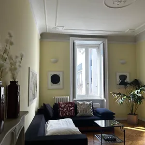 https://santambrogio-with-charme.italymilanhotels.net