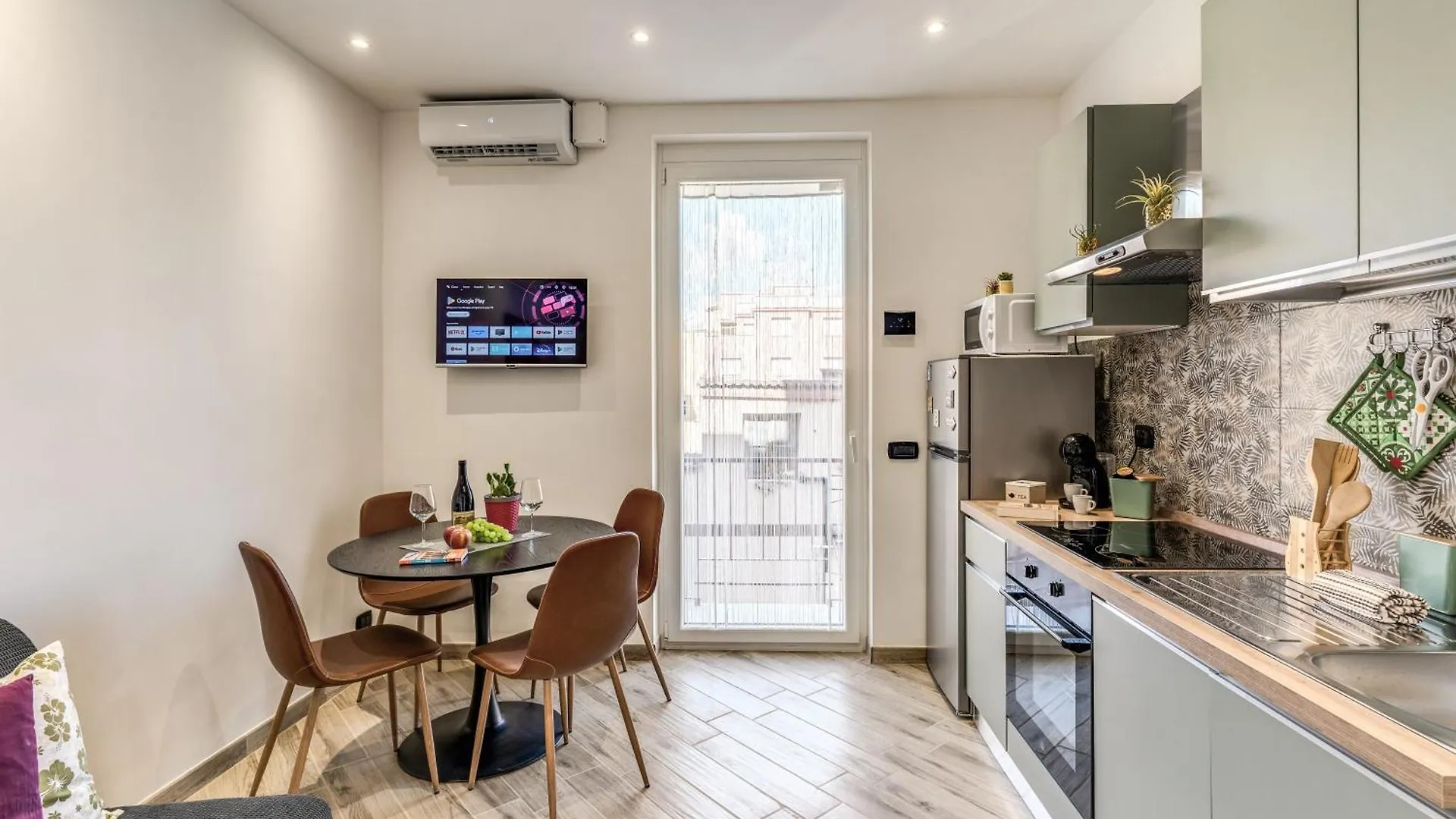 Apartment Appartamento Roma Metro C Greghouse Centocelle Italy